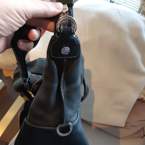 Tods black leather top handle handbag - Picture 3 of 6